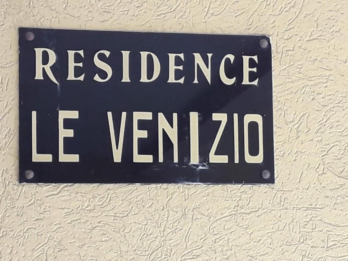 Le Venizio - Classe 2 Etoiles - T2 Climatise, Avec Terrasse, Parking, Pret De Velos, 10 Minutes A Pied Gare Et Centre Ville Сет Экстерьер фото