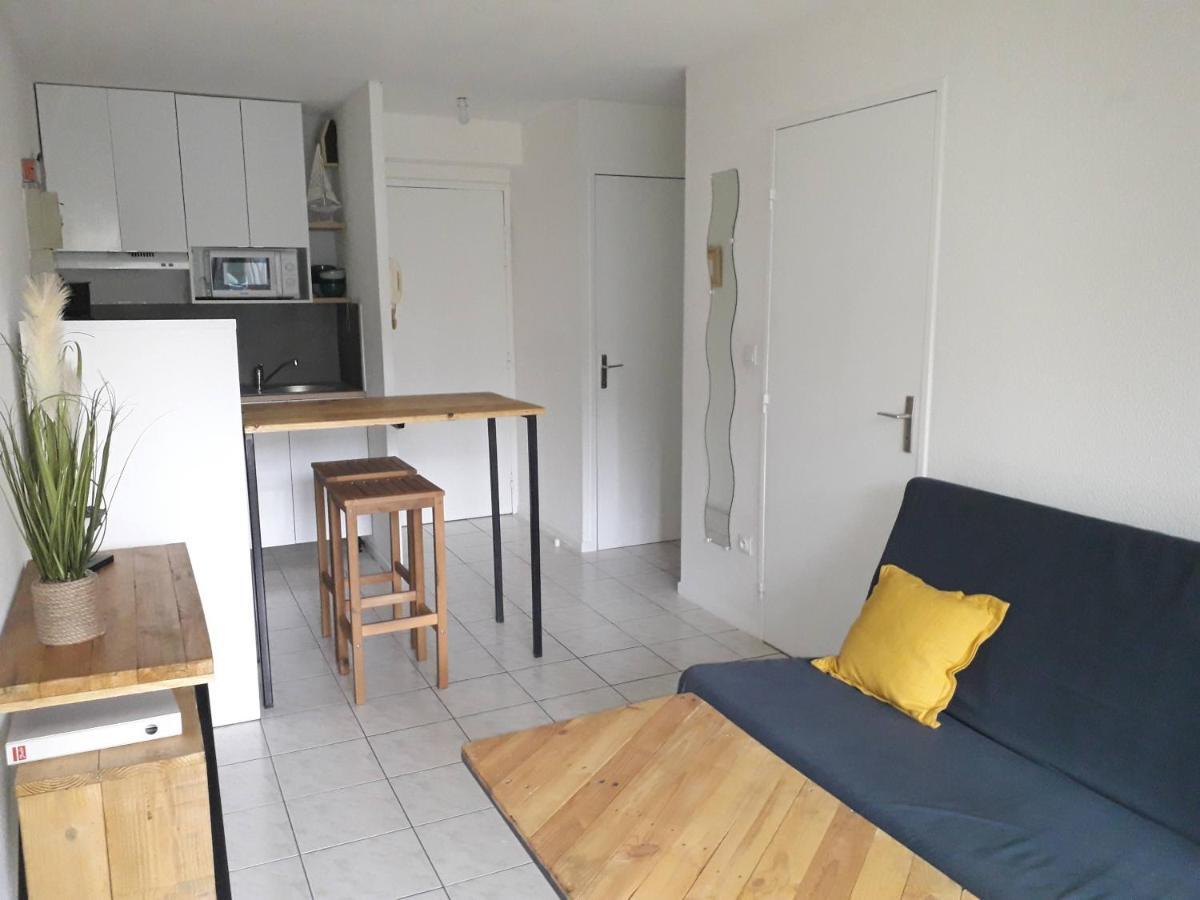Le Venizio - Classe 2 Etoiles - T2 Climatise, Avec Terrasse, Parking, Pret De Velos, 10 Minutes A Pied Gare Et Centre Ville Сет Экстерьер фото